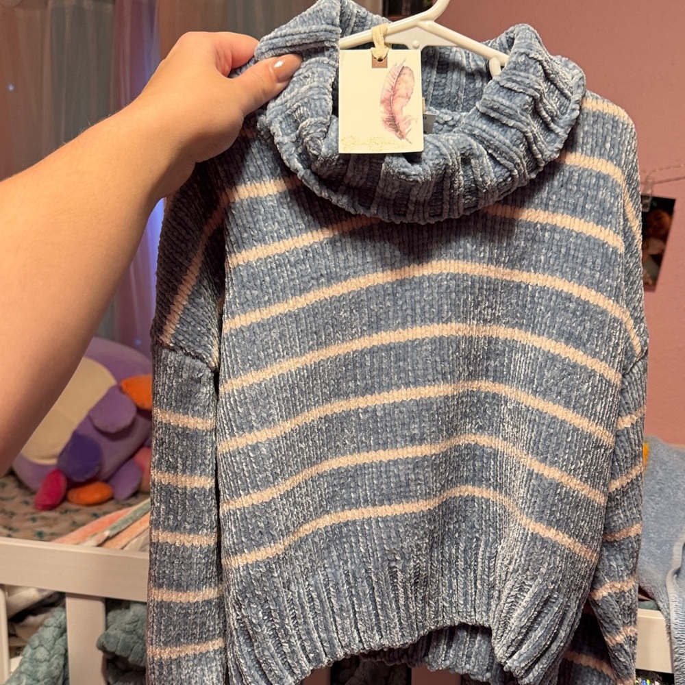 Jessica Simpson Blue and White Kids Sweater